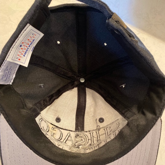 Authentic Chicago White Sox Hat - Picture 5 of 9